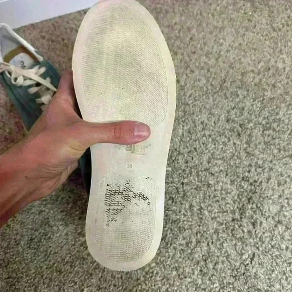 Pajar sneakers women’s size 39 - Picture 7 of 8